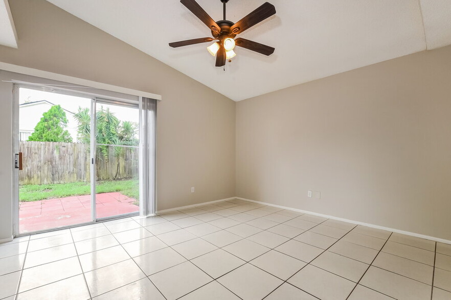 Building Photo - 1793 Chatham Cir