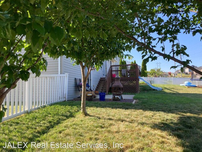 Building Photo - 3 br, 2.5 bath House - 17 Feather Drive