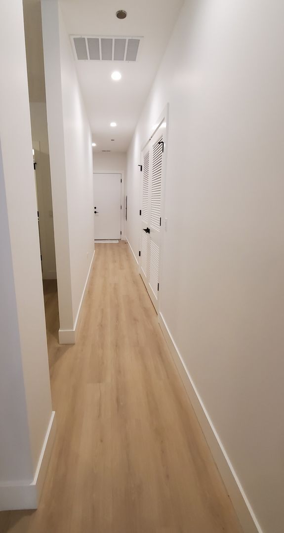 Building Photo - 3322 N Halsted St