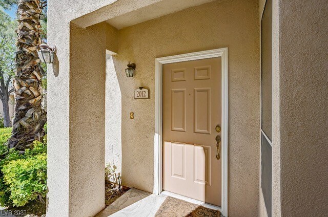 Building Photo - 2050 W Warm Springs Rd
