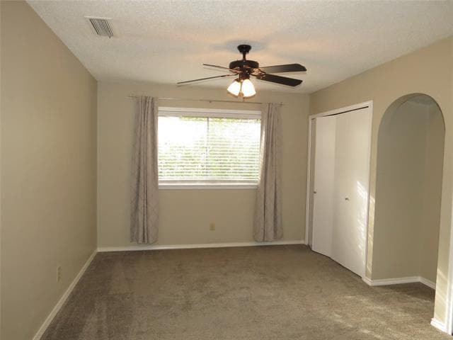Building Photo - 1234 Briarcove Dr