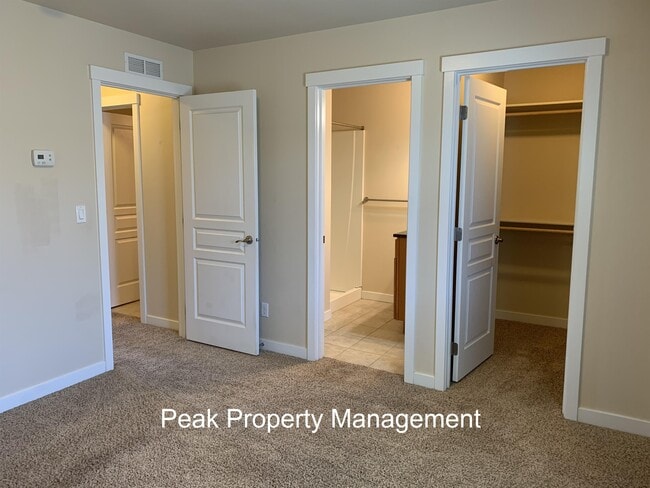 Building Photo - 8786 W Pine Valley Ln