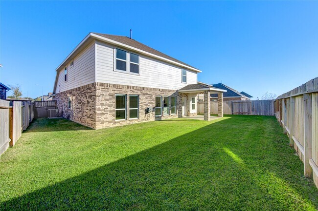 Building Photo - 30243 Twisting Springs Dr