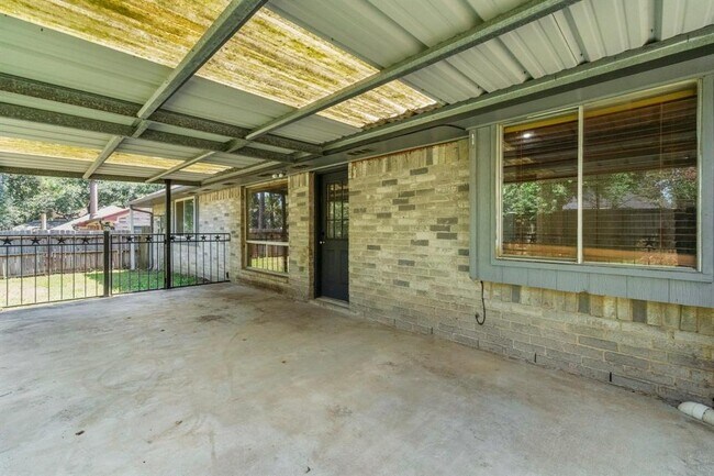 Building Photo - 313 Oxford Dr