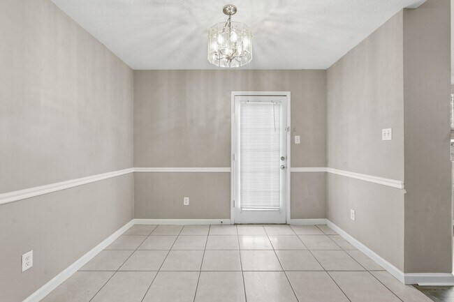 Building Photo - 21507 Bridgewater Pointe