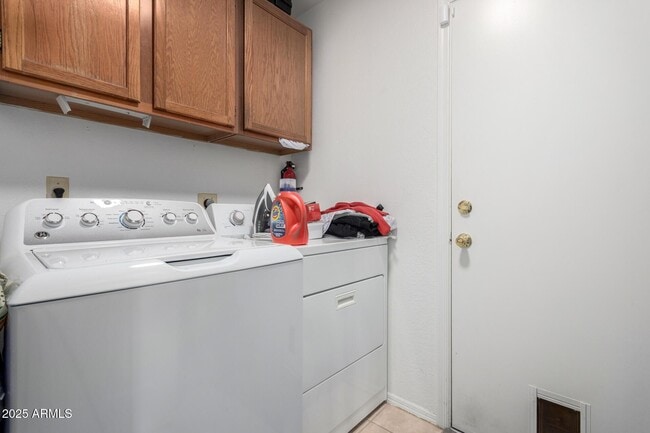 Building Photo - 6513 N 81st Pl