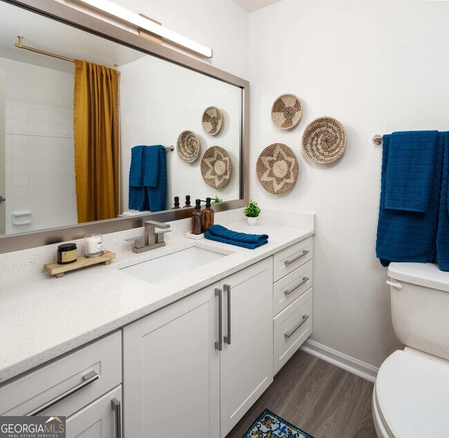 Building Photo - 6873 Peachtree Blvd