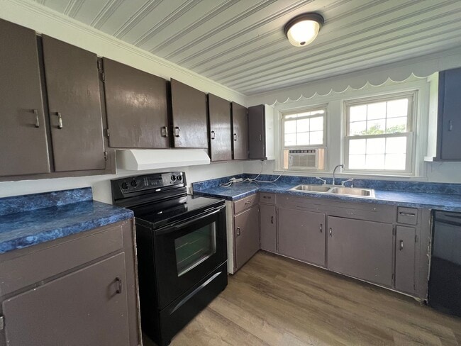 Building Photo - **Open House** Loris - 3 Bedroom / 2 Bathroom House