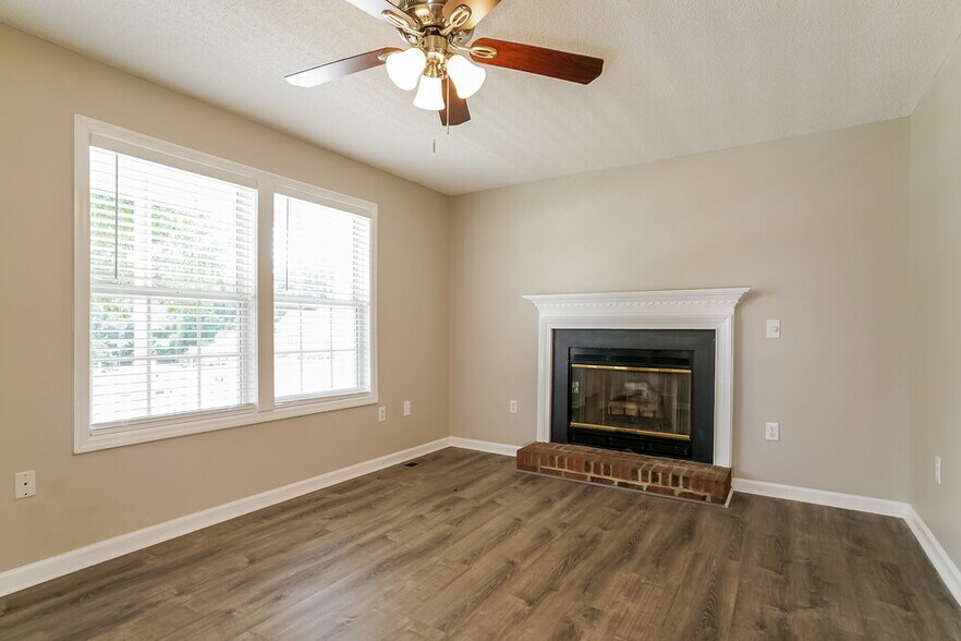Building Photo - 601 Quest Ridge Dr