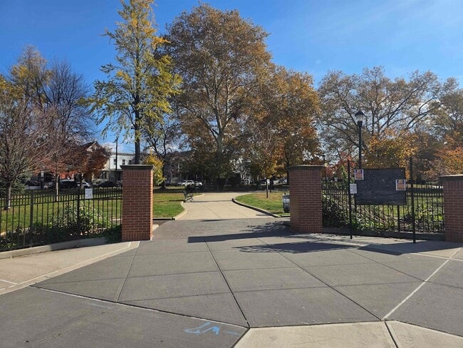 Building Photo - 157 Neptune Ave