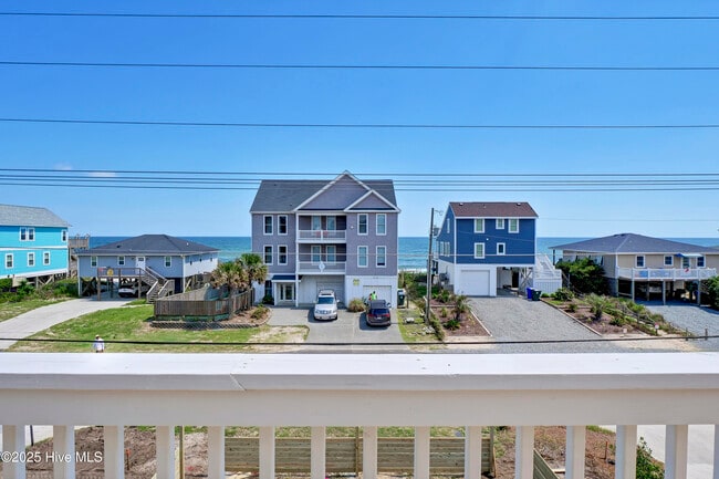Building Photo - 1401 S Shore Dr