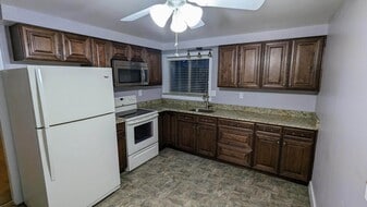 Building Photo - 11338 S 2700 W