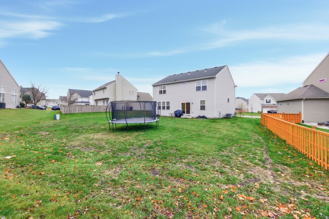 Building Photo - 8503 Rosehall Dr