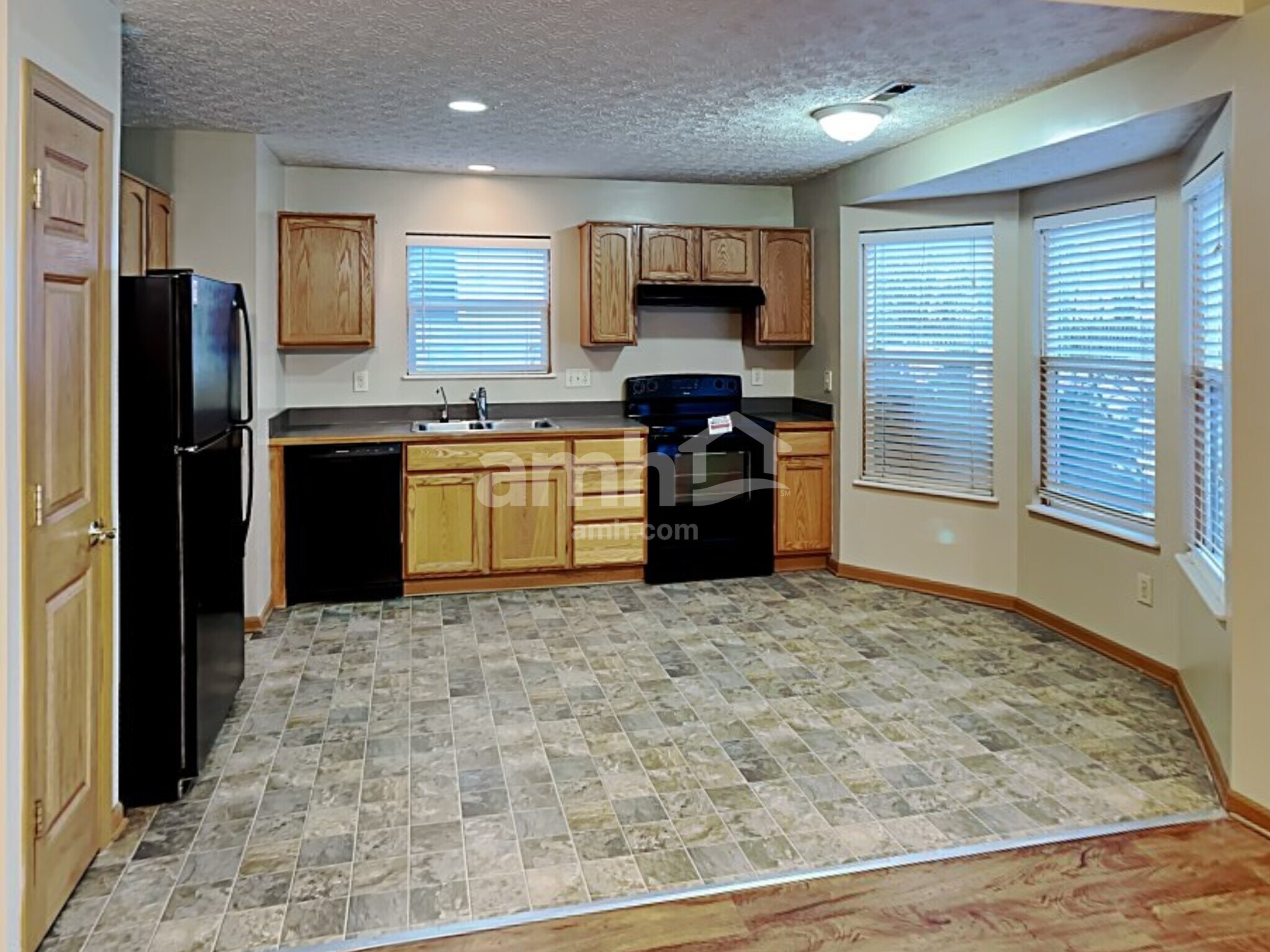 Building Photo - 2127 Staghorn Way