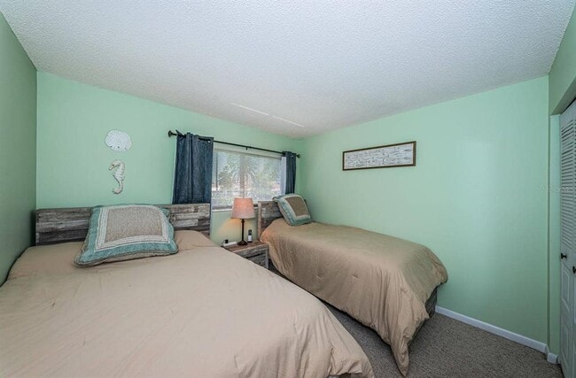 Building Photo - 6273 Bahia Del Mar Blvd S