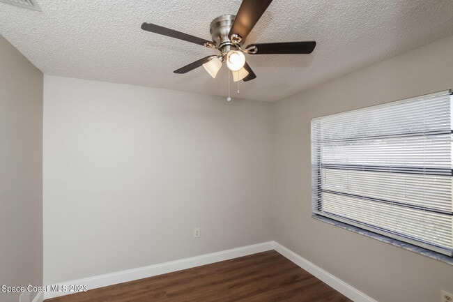 Building Photo - 1298 Robbinswood Dr