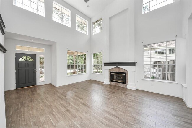 Building Photo - 103 Lakeridge Dr