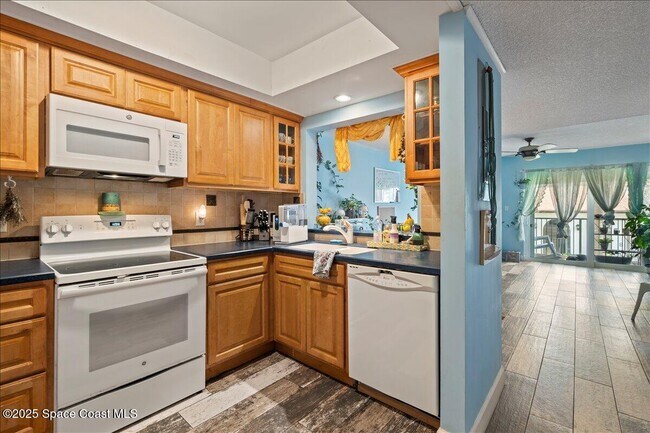 Building Photo - 199 Jimmy Buffett Mem Hwy