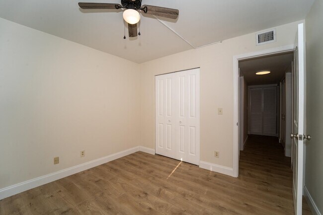 Building Photo - 21 Cristina Ct