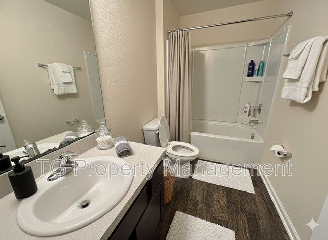 Building Photo - 15668 Palfrey Chase Dr