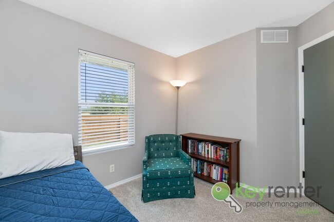 Building Photo - 5 Bedroom 3 Bathroom | Glen Hills - Derby, KS
