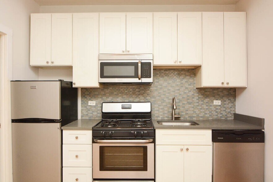 Building Photo - 2839 W Palmer St