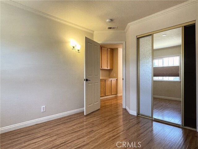 Building Photo - 2126 Sun Ridge Dr