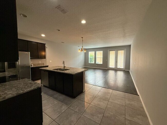 Building Photo - 7681 Ripplepointe Way