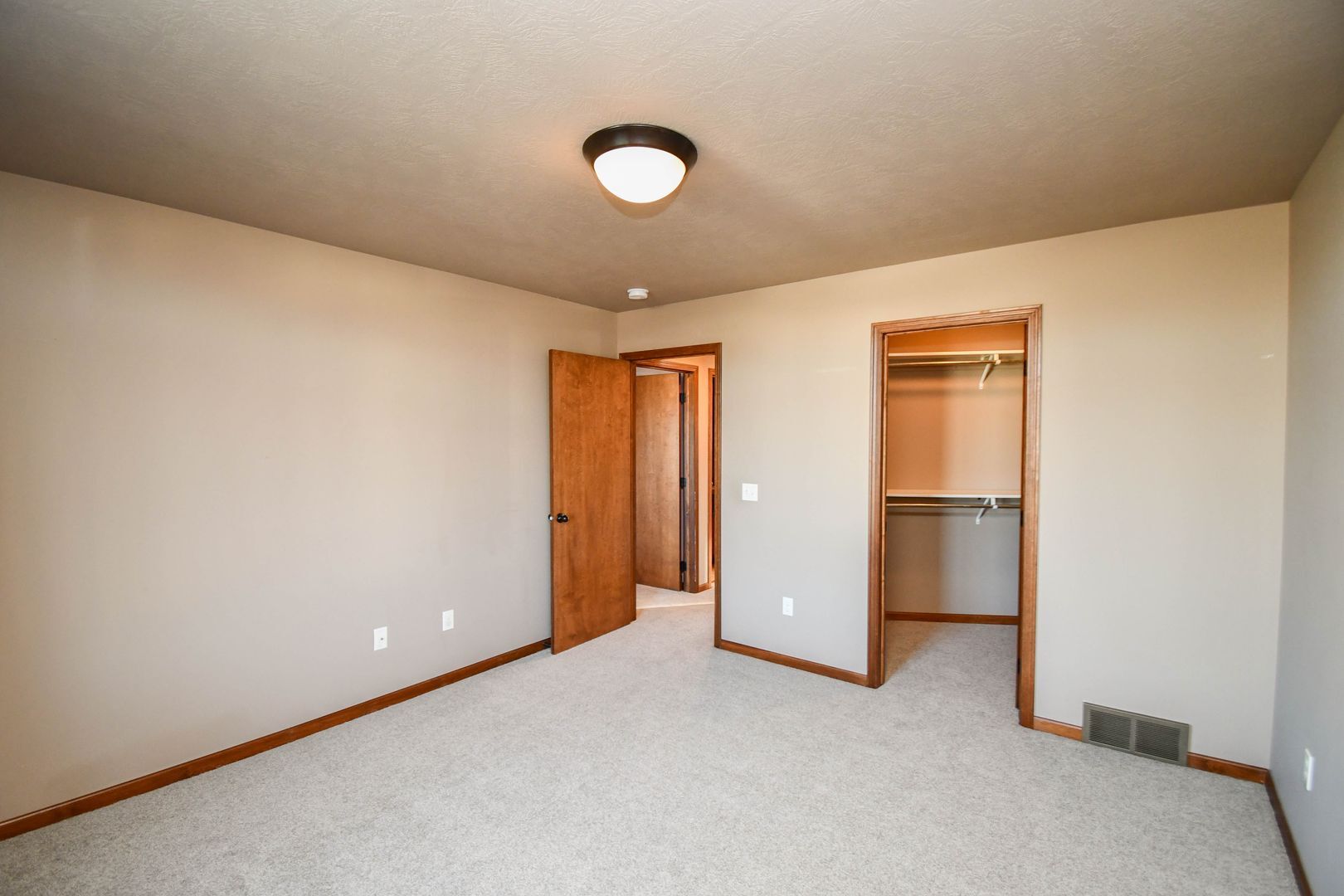 Building Photo - 5512 South Culbert Avenue