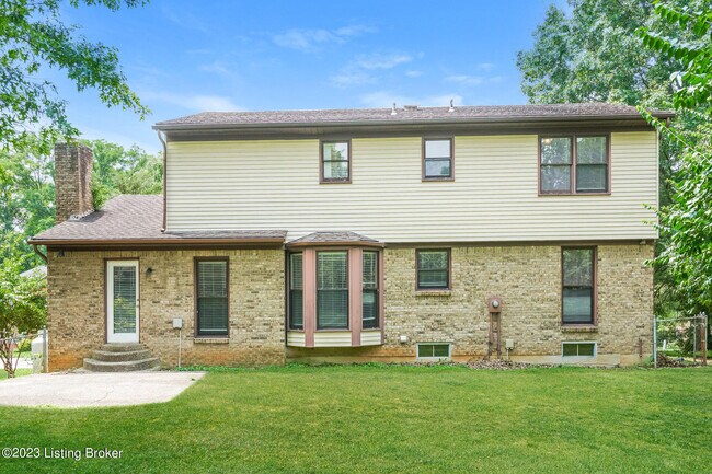 Building Photo - 8105 Thornwood Rd