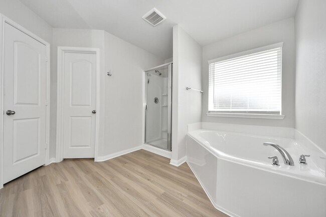 Building Photo - 3113 Foresail Ln