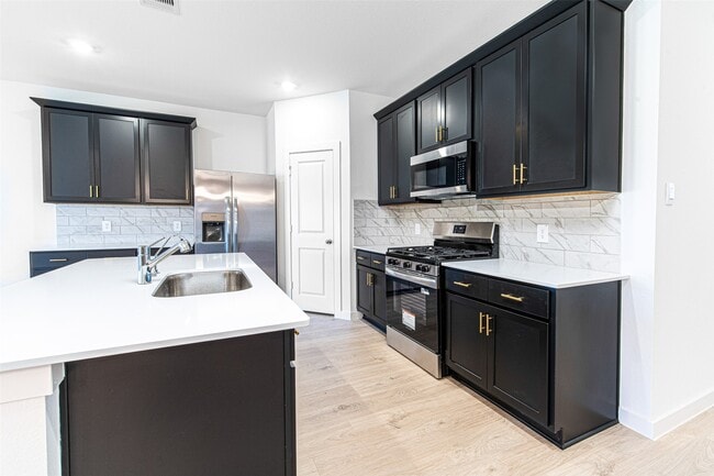 Building Photo - 30614 Brixton Village St