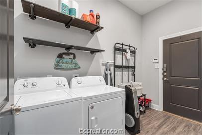 Building Photo - 304 Redmond Dr