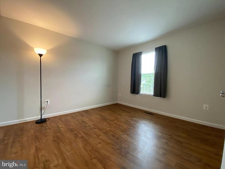 Building Photo - 12203 Salt Cedar Ln