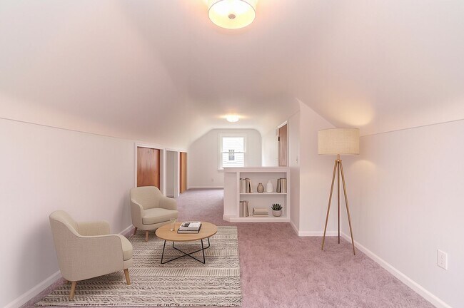 Building Photo - Beautiful 3-bedroom, 1-bath bungalow in North Royal Oak