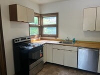 Building Photo - 214 Burnham Dr