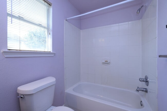 Building Photo - 12054 Mallard Stream Ct