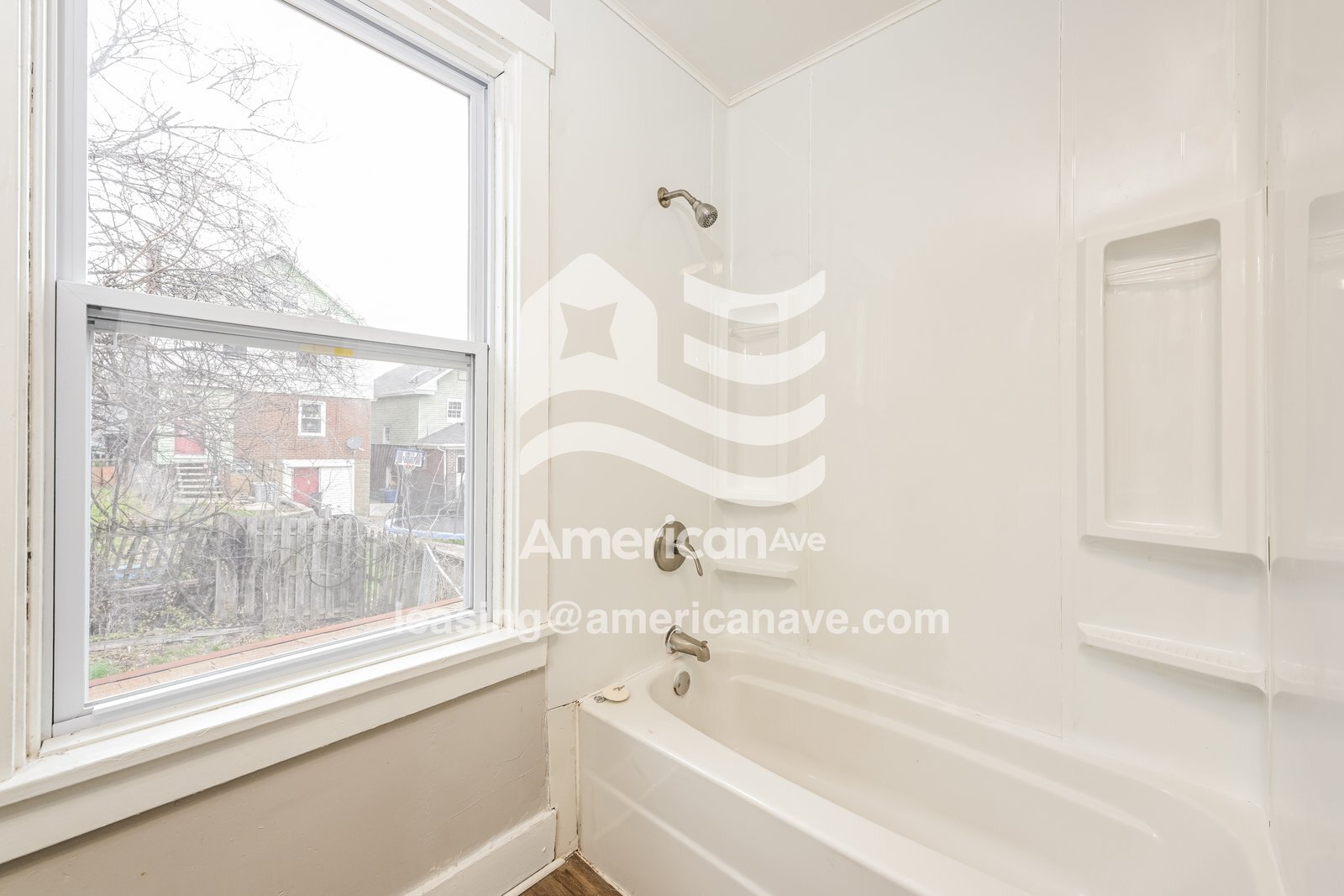 Building Photo - 3013 Pyramid Ave