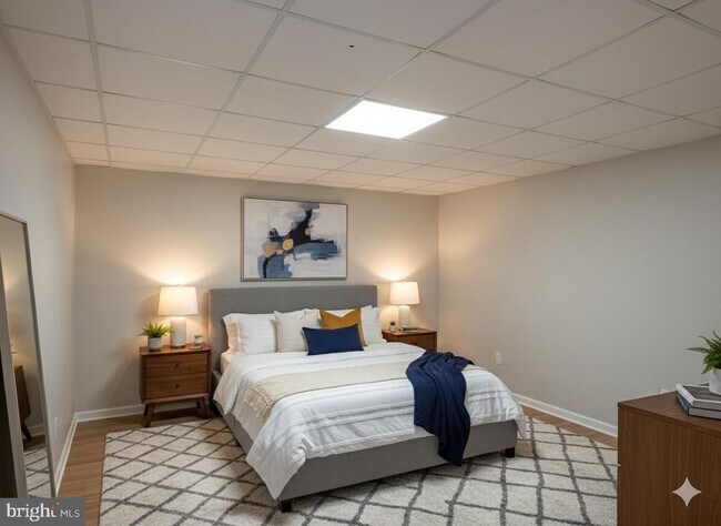 Building Photo - 10909 Clara Barton Ct