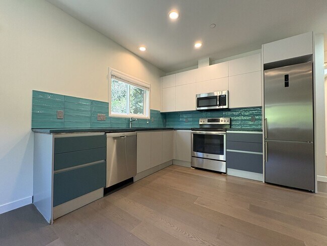 Building Photo - Beautiful 2BD/2BA ADU in Peaceful Portola Valley Setting