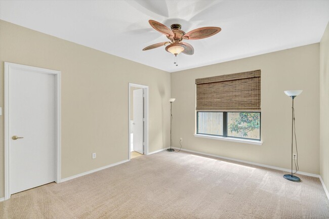 Building Photo - 2202 Sage Canyon Dr