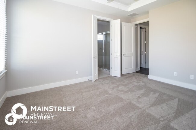 Building Photo - 6454 Asbury Pl