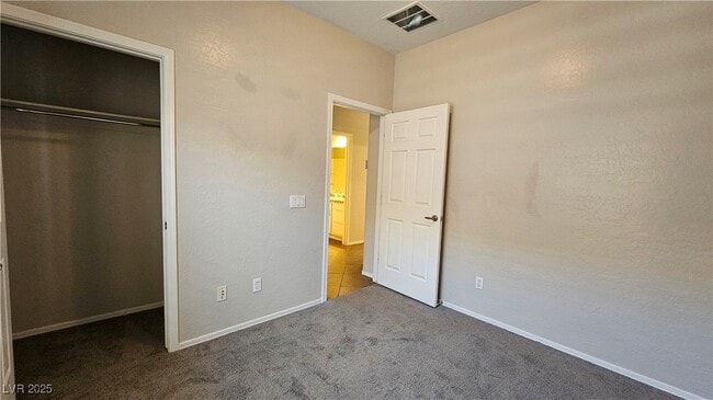 Building Photo - 3867 Paint Ct