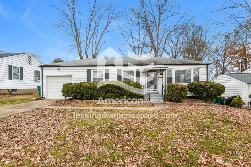 Building Photo - 1425 Akron Dr