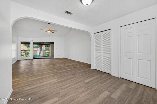 Building Photo - 2107 Hidden Grove Ln