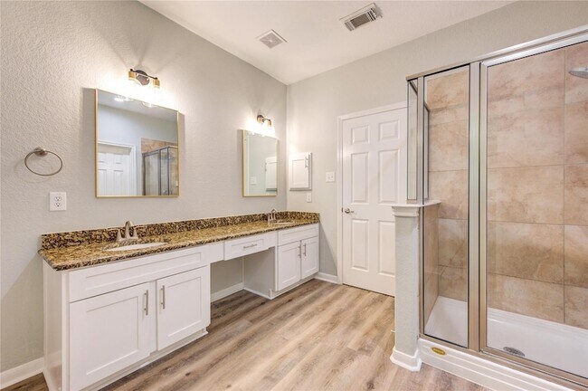 Building Photo - 25419 Hall Meadow Ln