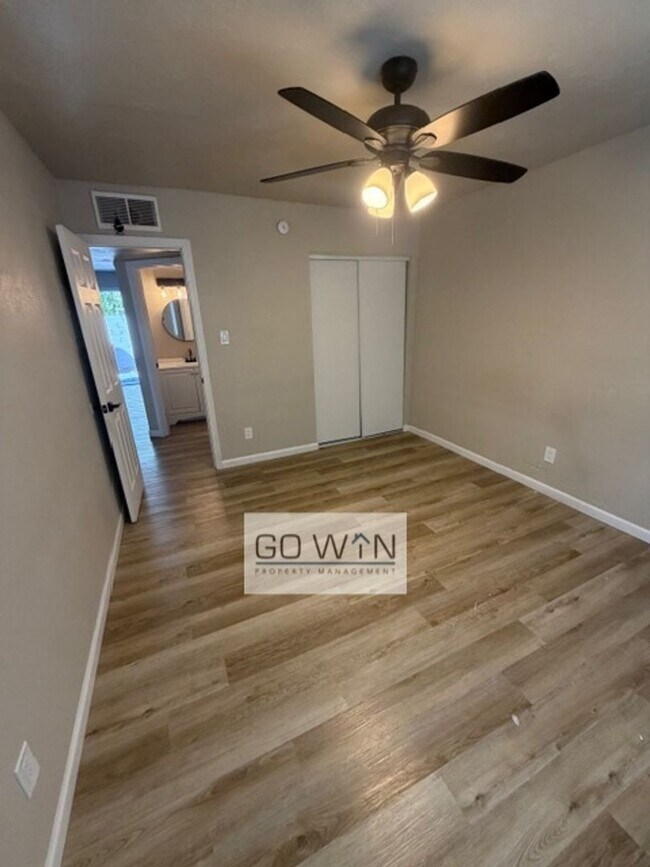 Building Photo - Roeser Tri-Plex