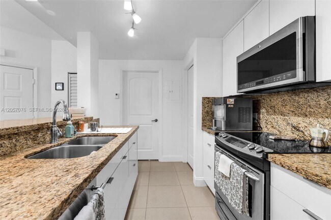 Building Photo - 18336 NW 68th Ave