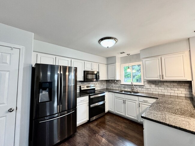Building Photo - Ready NOW! A First-Time Rental in Ocean La...