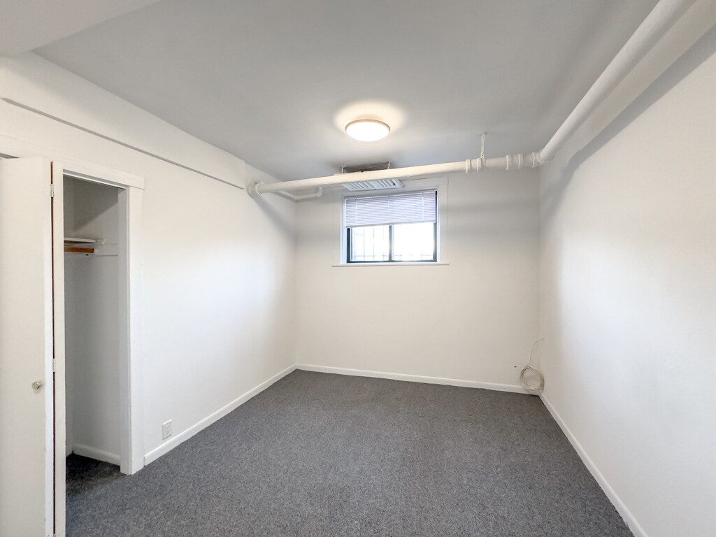 Building Photo - 3024 N Halsted St